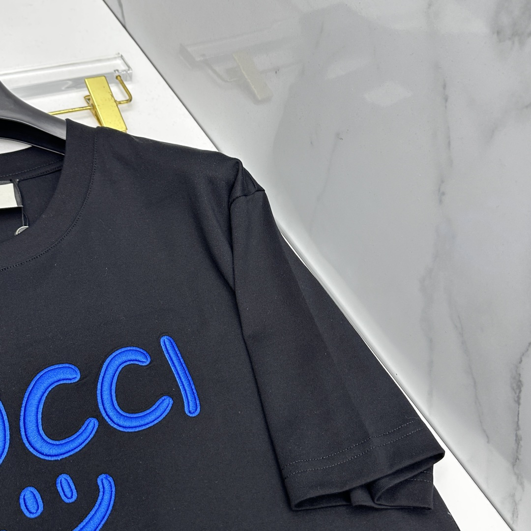 🆕Gucci古驰 新款首发专柜最新款短袖圆领T恤 高端订制 胸前logo设计 高定面料.手感柔软.穿着舒