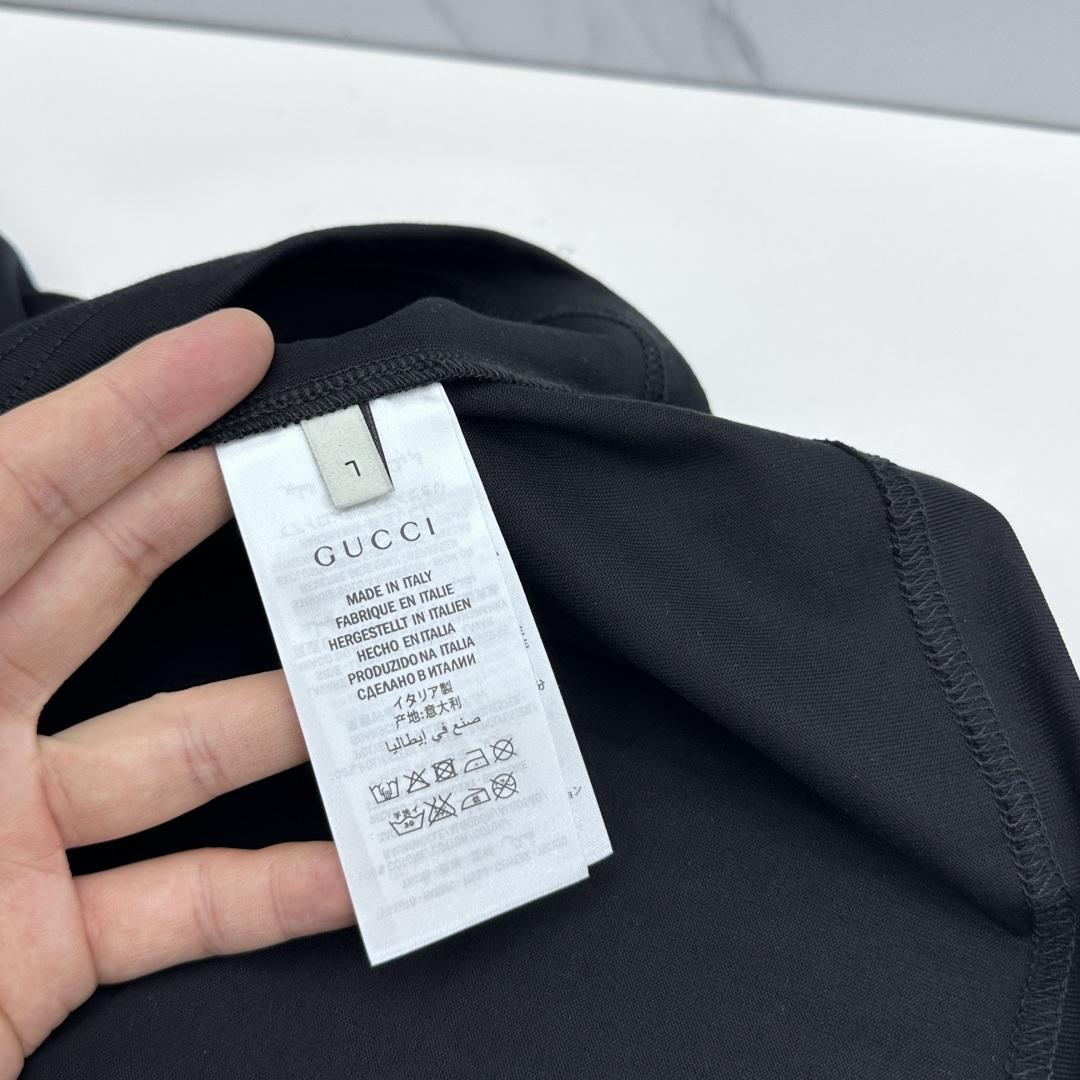 🆕Gucci古驰 新款首发专柜最新款短袖圆领T恤 高端订制 胸前logo设计 高定面料.手感柔软.穿着舒
