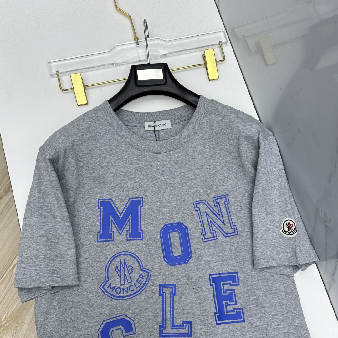 🆕Moncler蒙口 2026春夏新款印花短袖 官网同款T恤，双纱纯棉面料 多元化搭配 迎合眼下时尚前沿