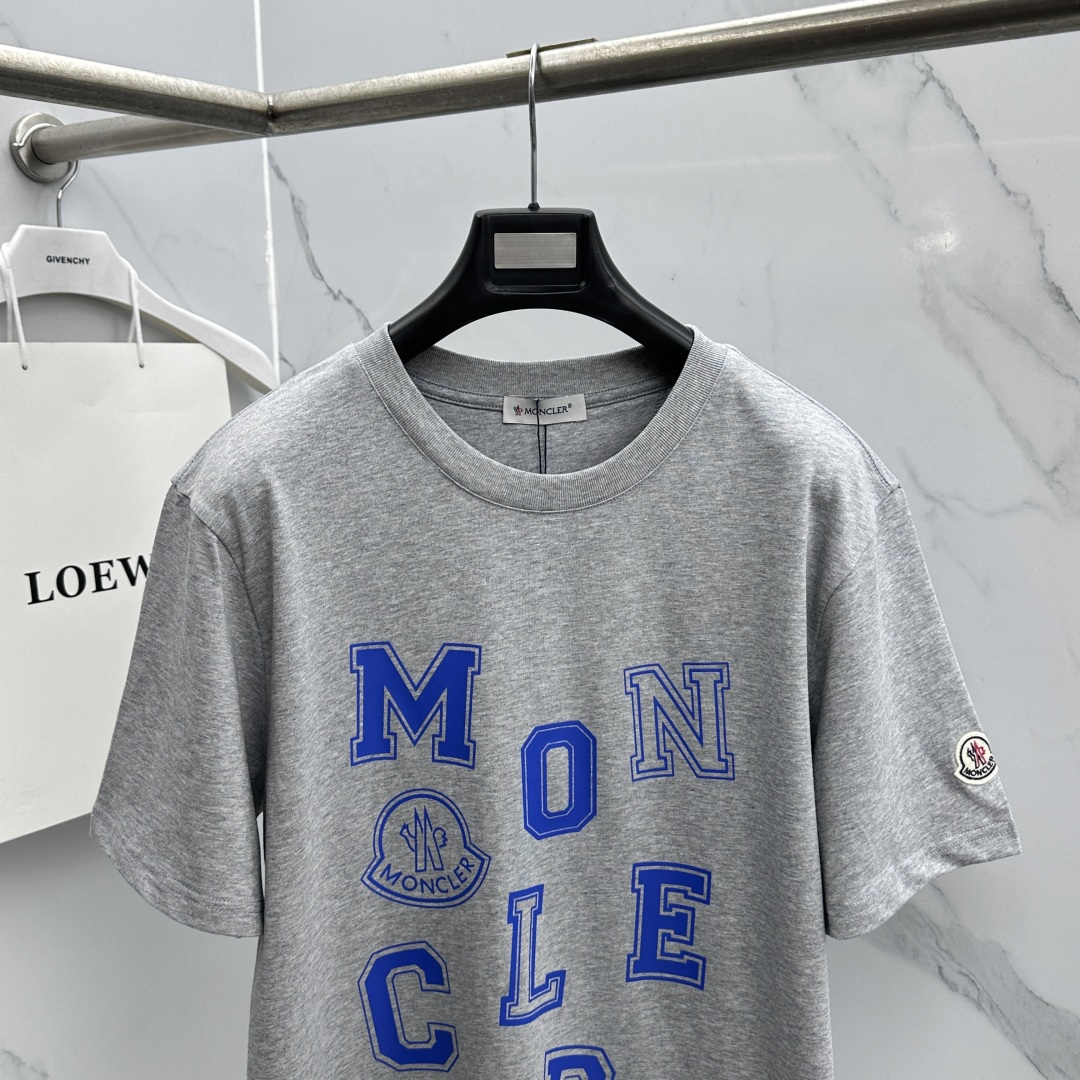 🆕Moncler蒙口 2026春夏新款印花短袖 官网同款T恤，双纱纯棉面料 多元化搭配 迎合眼下时尚前沿