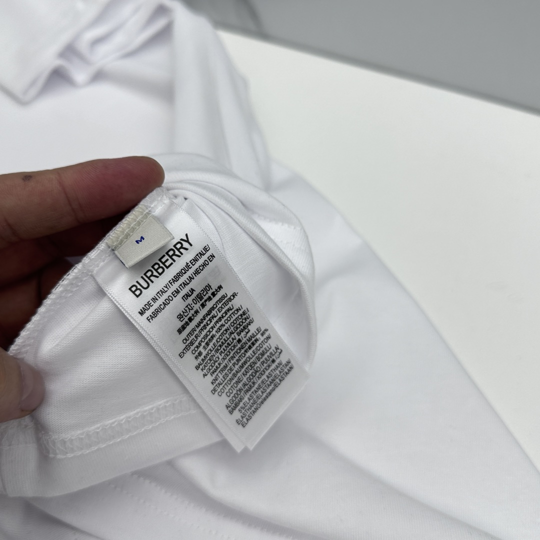 🆕Burberry巴宝莉 2026春夏新款短袖 官网同款T恤，骑士徽章 双纱纯棉面料 多元化搭配 迎合眼