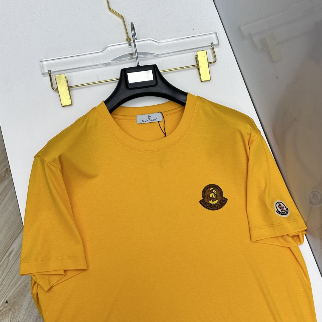 🆕Moncler蒙口 新款首发专柜最新款短袖圆领T恤 高端订制 胸前手臂logo设计 半身提花满印 高定