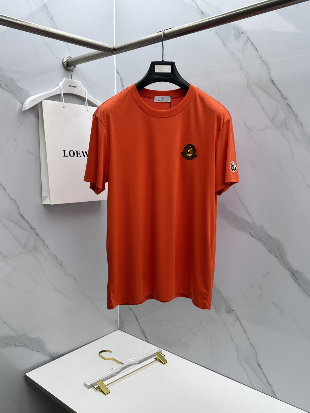🆕Moncler蒙口 新款首发专柜最新款短袖圆领T恤 高端订制 胸前手臂logo设计 半身提花满印 高定