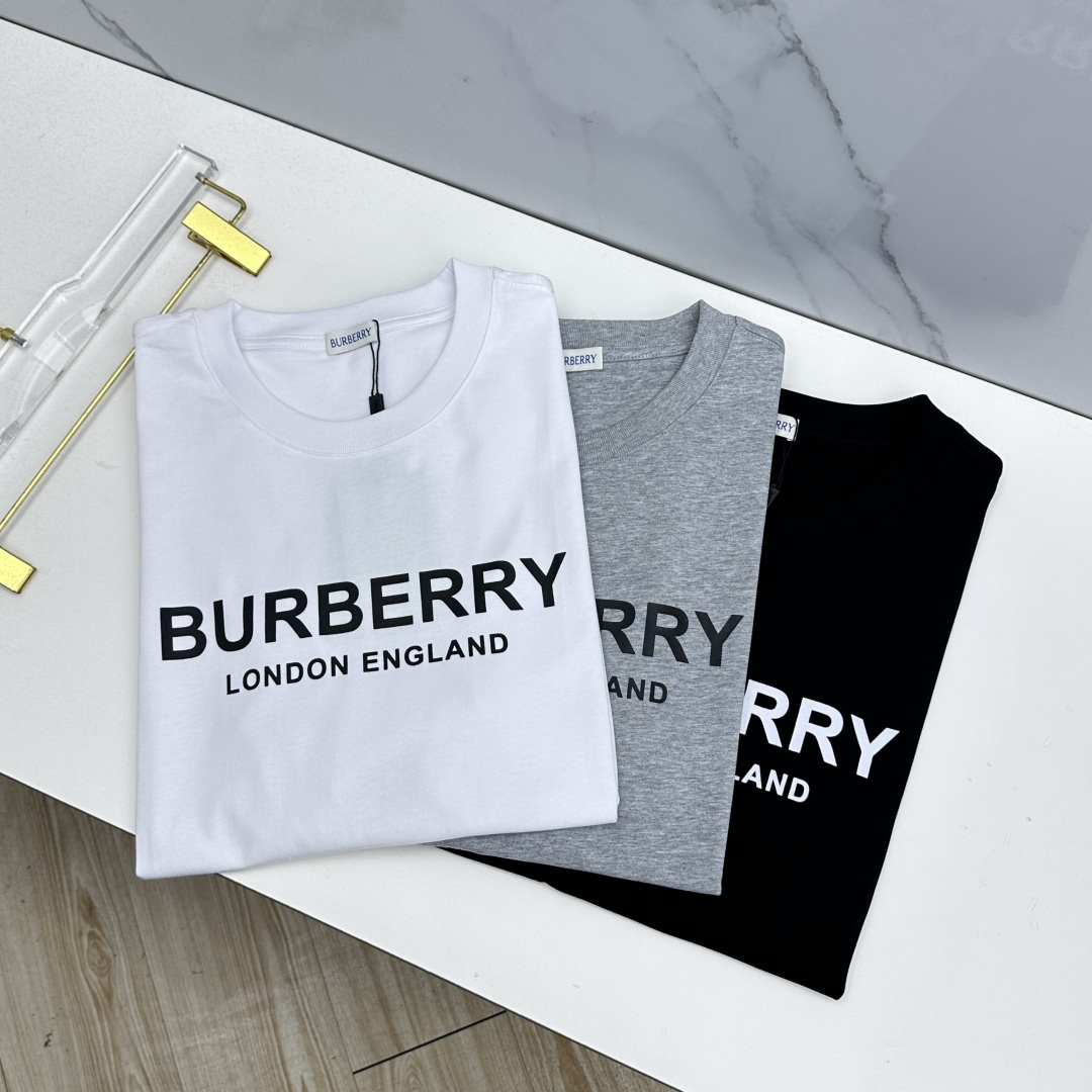🆕Burberry巴宝莉 2026春夏新款短袖 官网同款T恤，双纱纯棉面料 多元化搭配 迎合眼下时尚前沿