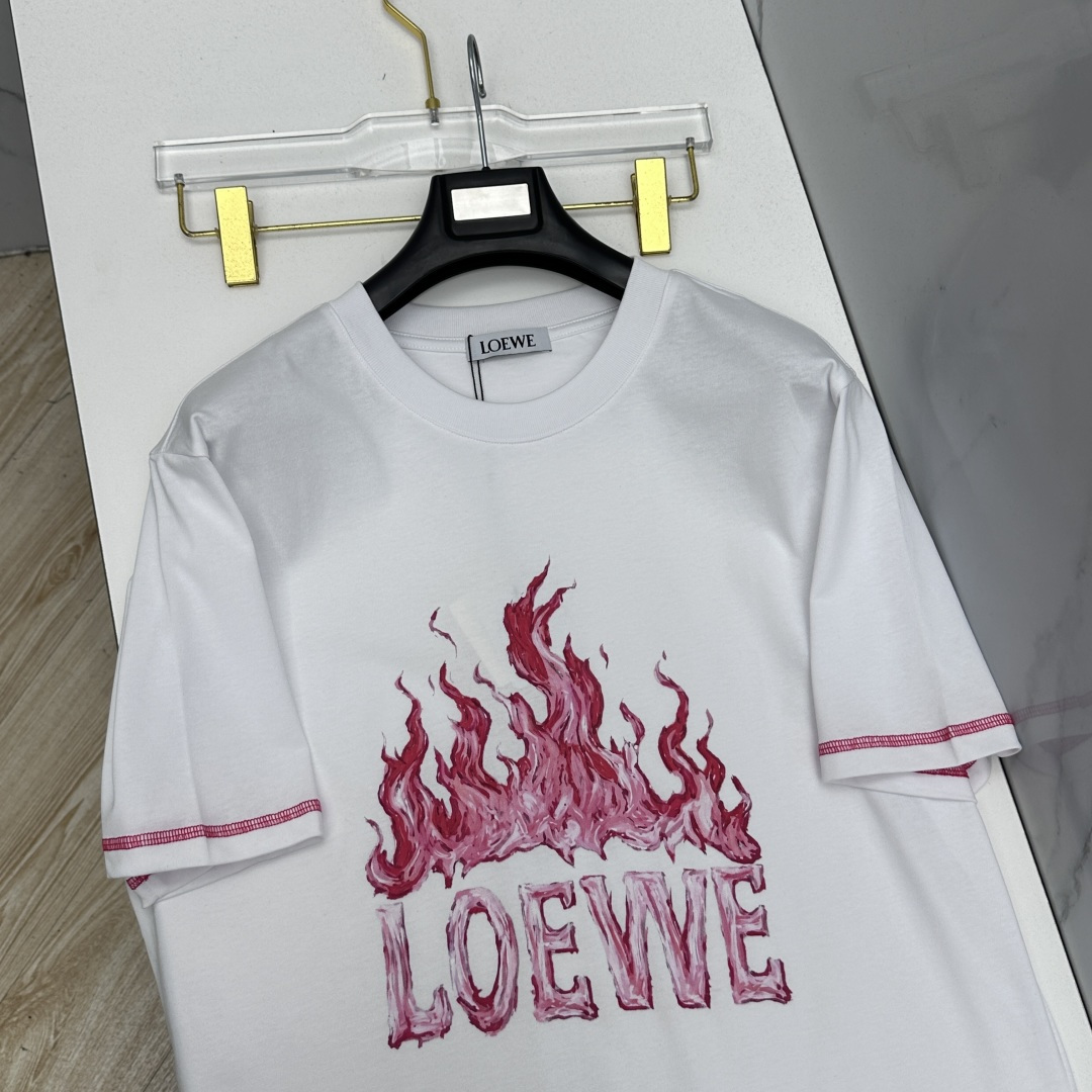 🆕LOEWE罗意威 2026春夏新款短袖 官网同款T恤，双纱纯棉面料 多元化搭配 迎合眼下时尚前沿的创新