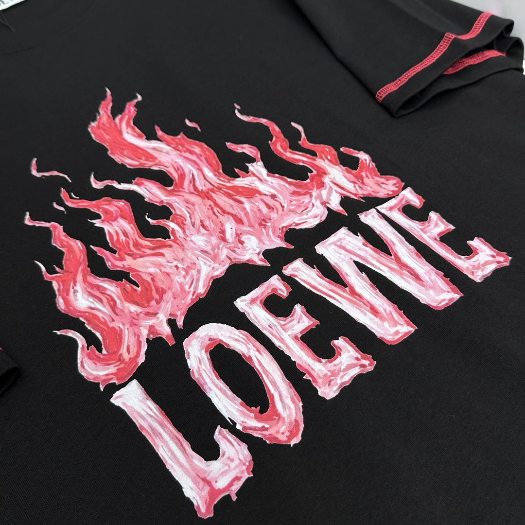 🆕LOEWE罗意威 2026春夏新款短袖 官网同款T恤，双纱纯棉面料 多元化搭配 迎合眼下时尚前沿的创新