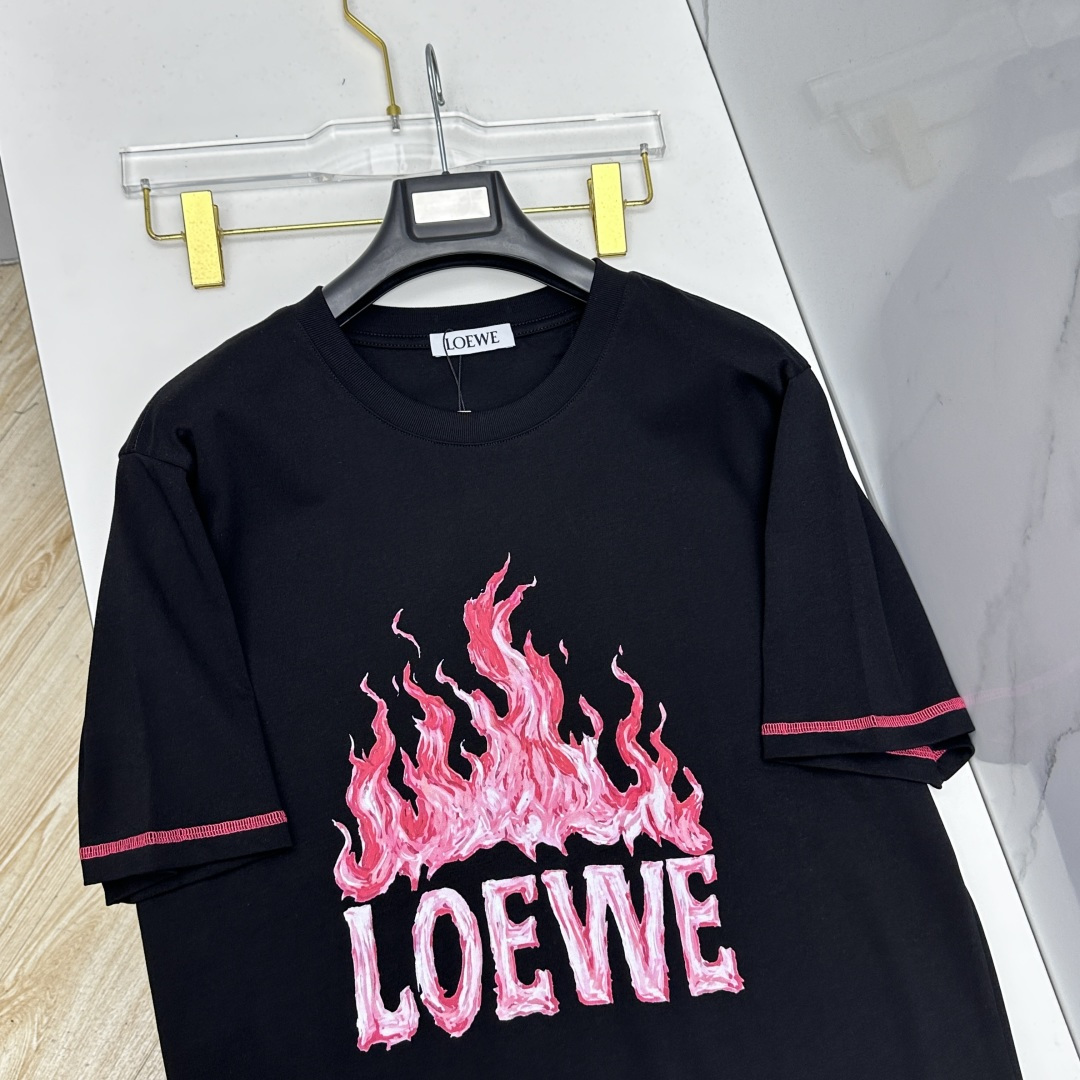 🆕LOEWE罗意威 2026春夏新款短袖 官网同款T恤，双纱纯棉面料 多元化搭配 迎合眼下时尚前沿的创新