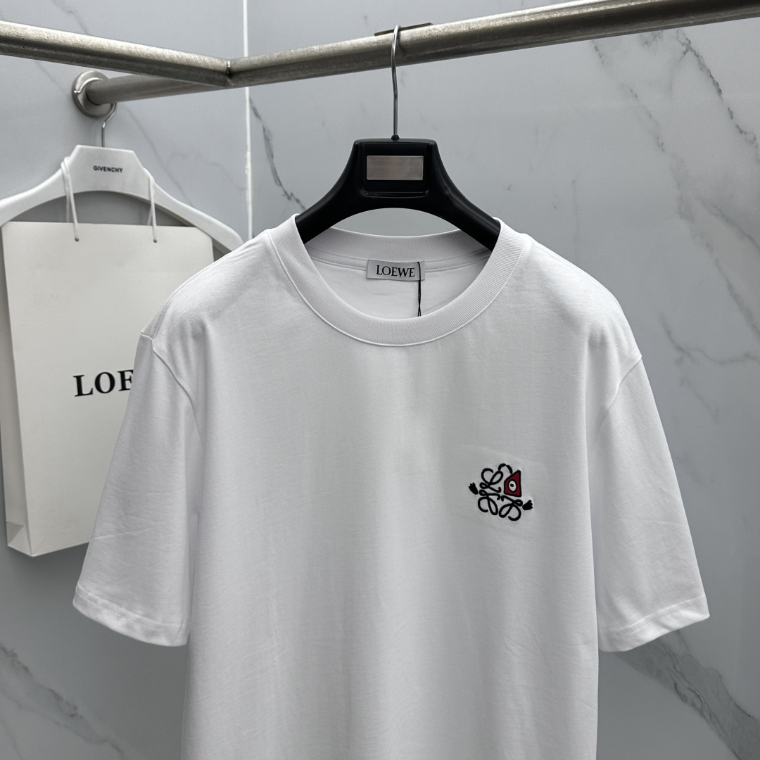 🆕LOEWE罗意威 2026春夏新款短袖 官网同款T恤，胸前logo刺绣，双纱纯棉面料 多元化搭配 迎合