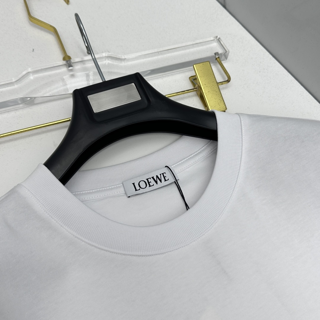 🆕LOEWE罗意威 2026春夏新款短袖 官网同款T恤，胸前logo刺绣，双纱纯棉面料 多元化搭配 迎合