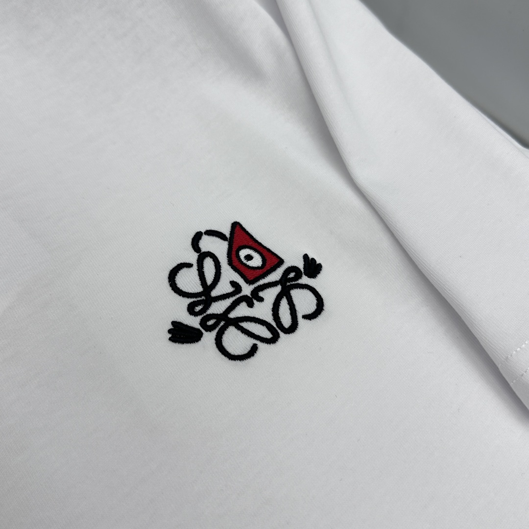 🆕LOEWE罗意威 2026春夏新款短袖 官网同款T恤，胸前logo刺绣，双纱纯棉面料 多元化搭配 迎合