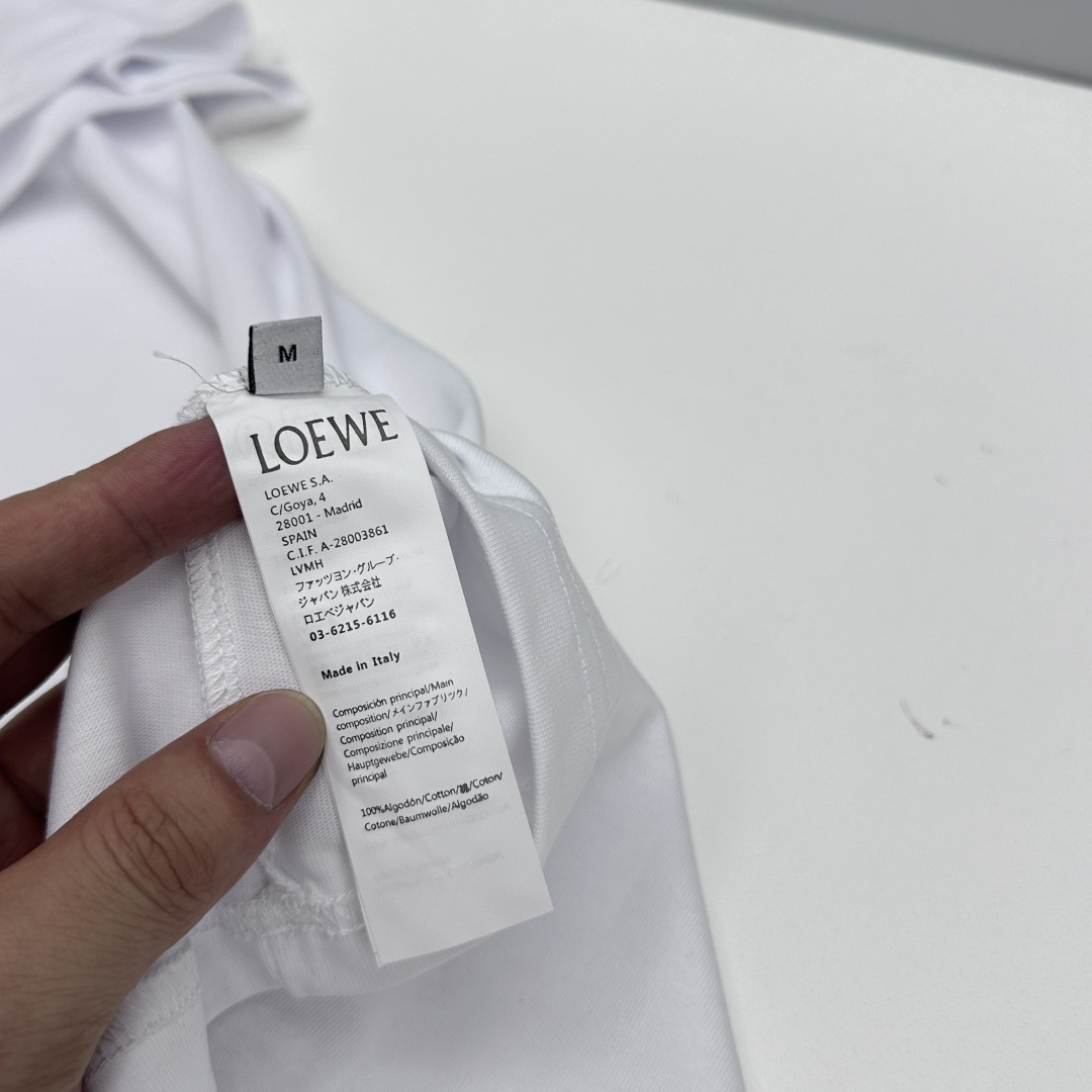 🆕LOEWE罗意威 2026春夏新款短袖 官网同款T恤，胸前logo刺绣，双纱纯棉面料 多元化搭配 迎合