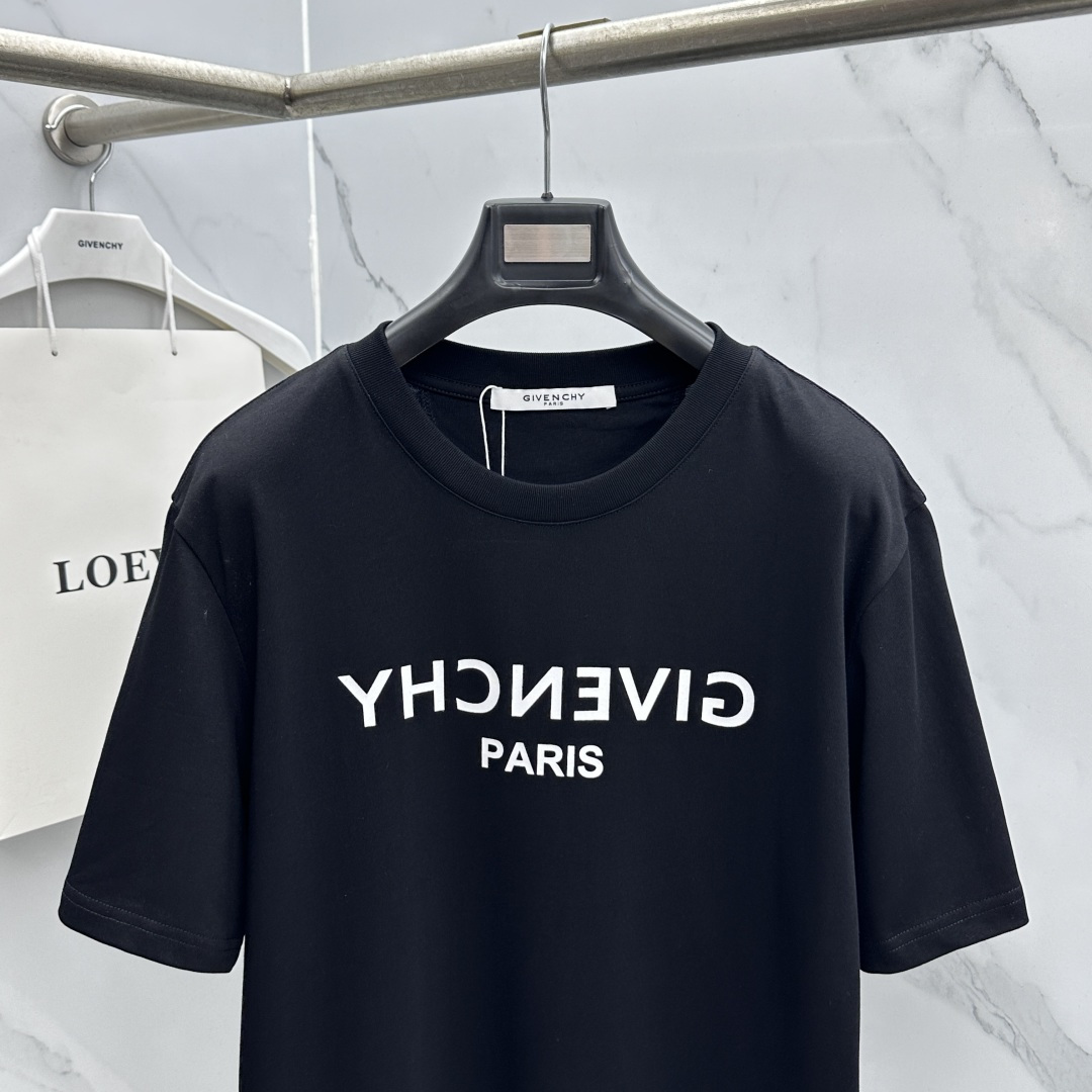 🆕Givenchy纪梵希 2026春夏新款短袖 官网同款T恤，前后logo印花，双纱纯棉面料 多元化搭配