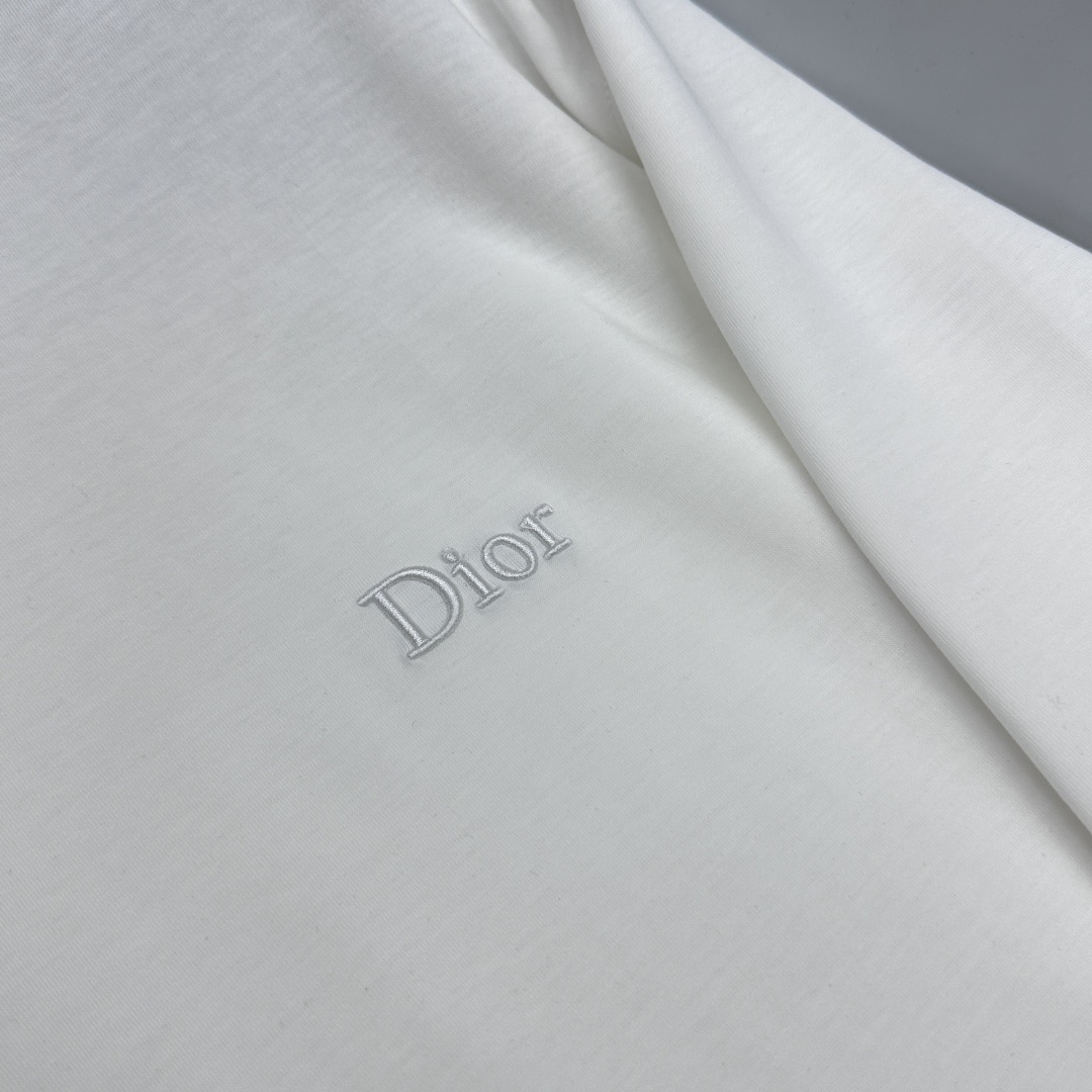 🆕Dior迪奥 新款首发专柜最新款短袖圆领T恤 高端订制 字母logo刺绣设计 高定面料.82%棉+18