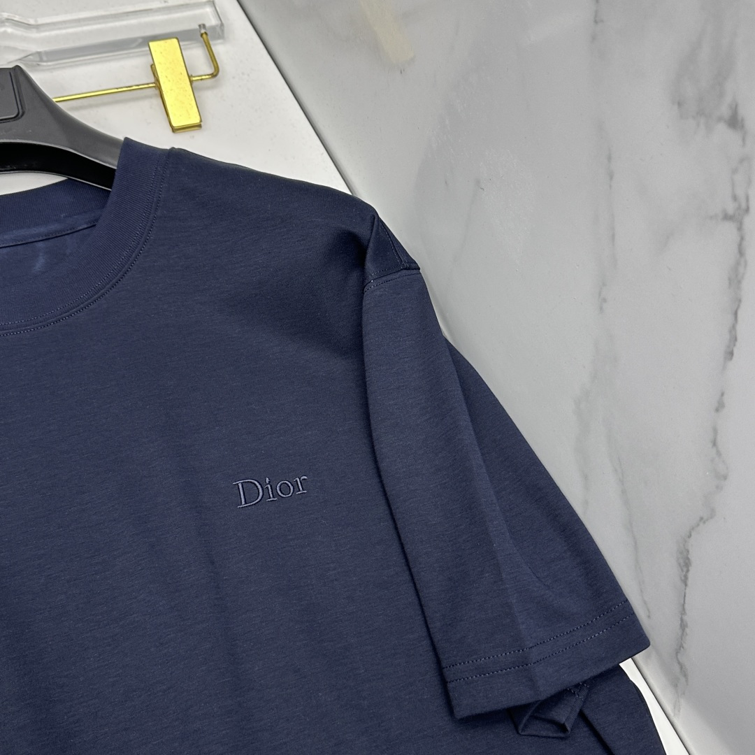 🆕Dior迪奥 新款首发专柜最新款短袖圆领T恤 高端订制 字母logo刺绣设计 高定面料.82%棉+18
