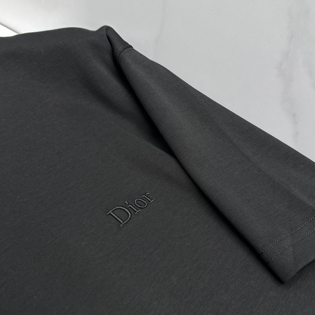 🆕Dior迪奥 新款首发专柜最新款短袖圆领T恤 高端订制 字母logo刺绣设计 高定面料.82%棉+18