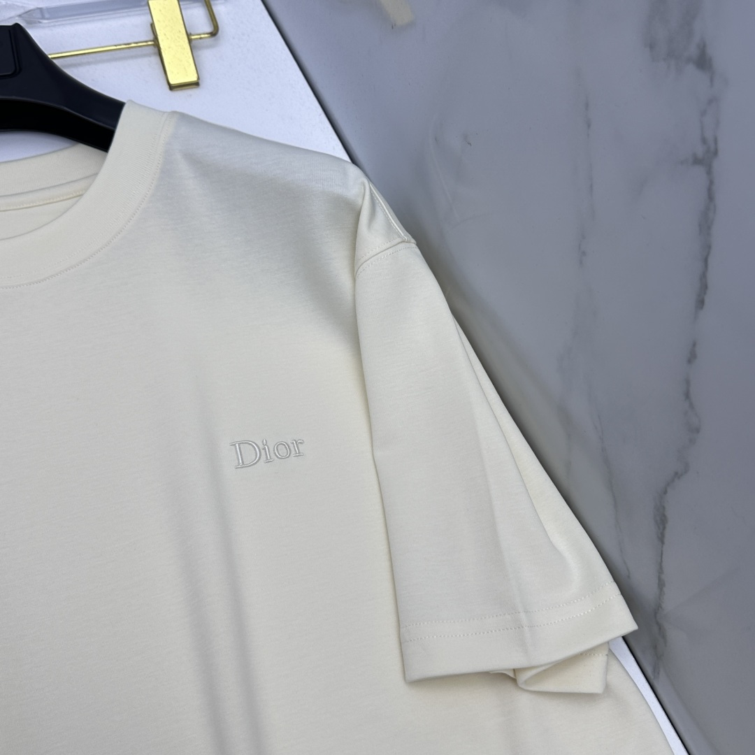 🆕Dior迪奥 新款首发专柜最新款短袖圆领T恤 高端订制 字母logo刺绣设计 高定面料.82%棉+18