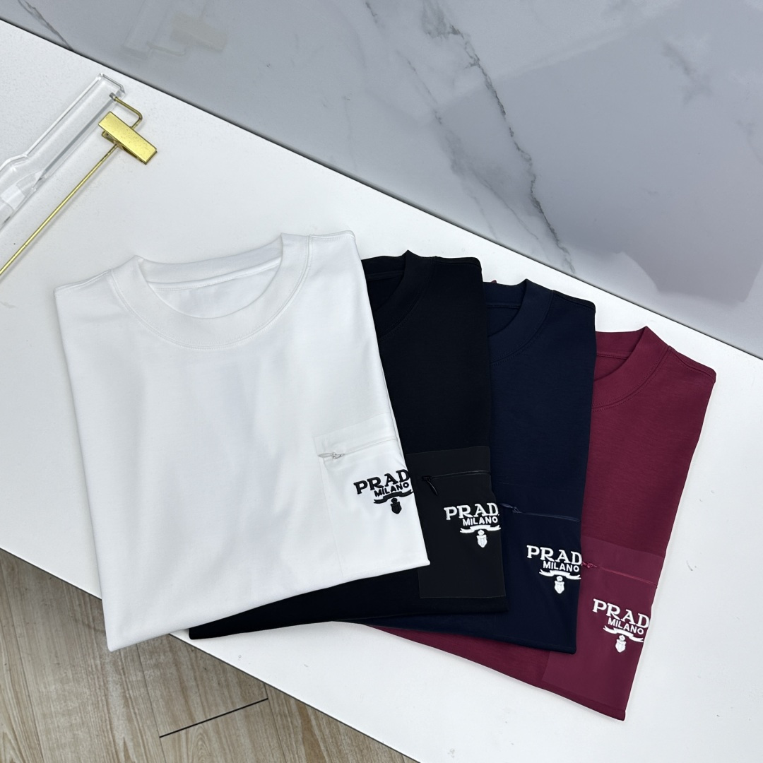 🆕Prada普拉达 新款首发专柜最新款短袖圆领T恤 高端订制 口袋+字母logo刺绣设计 高定面料.82