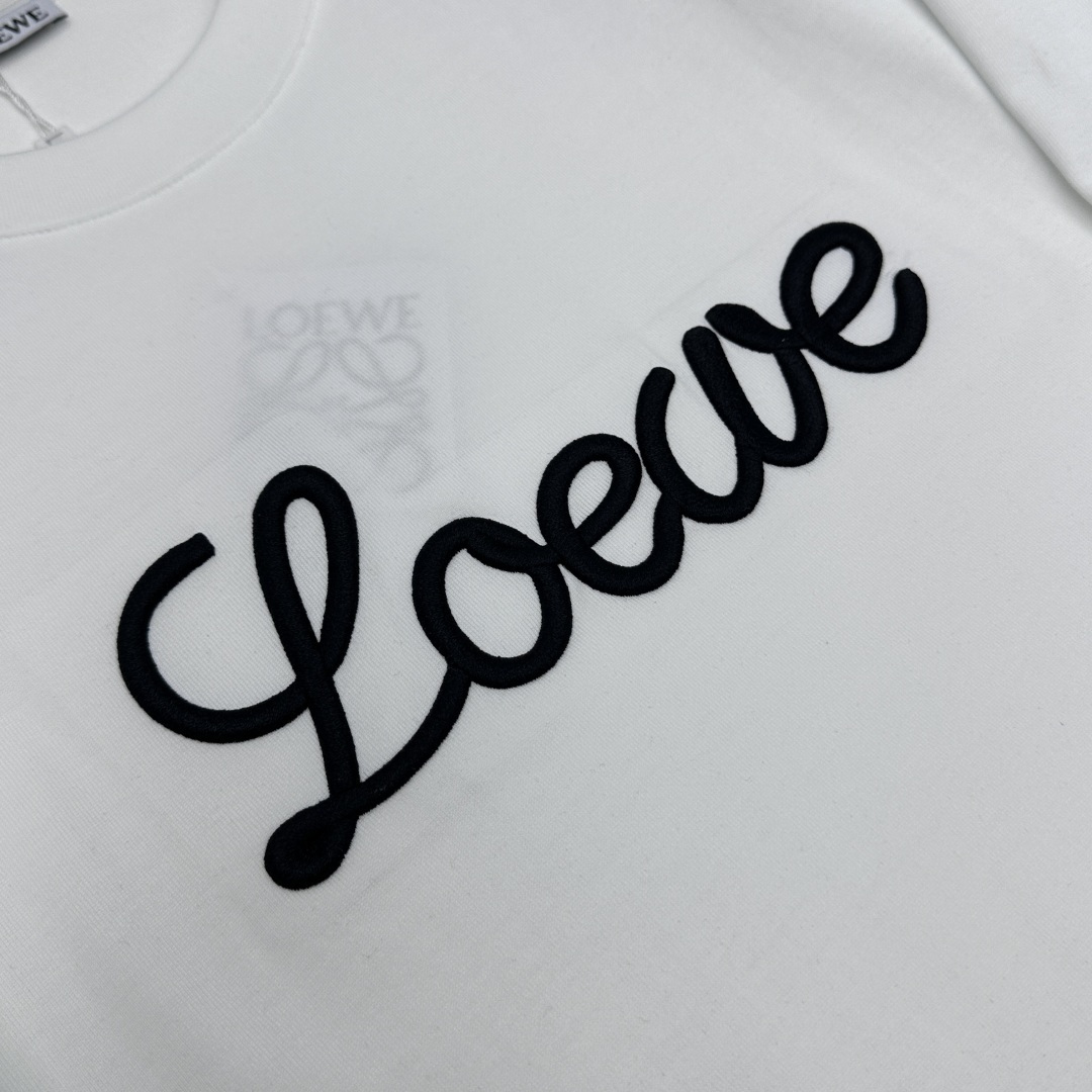 🆕LOEWE罗意威 新款首发专柜最新款短袖圆领T恤 高端订制 设计前卫时尚！品牌logo重工艺设计 高端