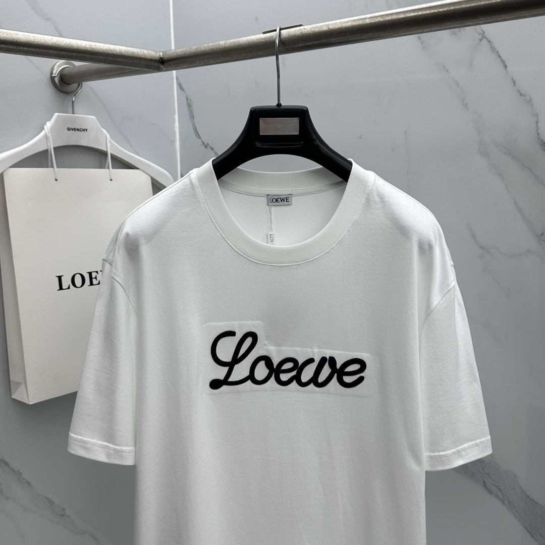 🆕LOEWE罗意威 新款首发专柜最新款短袖圆领T恤 高端订制 设计前卫时尚！品牌logo重工艺设计 高端