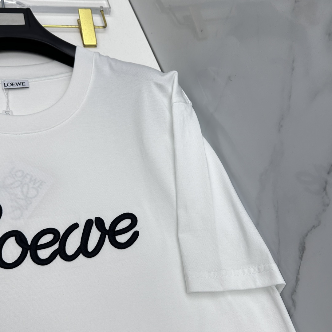 🆕LOEWE罗意威 新款首发专柜最新款短袖圆领T恤 高端订制 设计前卫时尚！品牌logo重工艺设计 高端