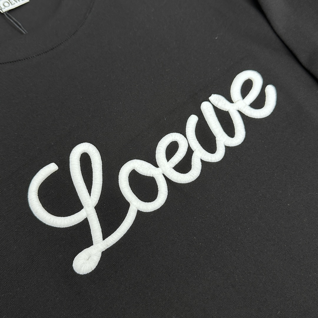🆕LOEWE罗意威 新款首发专柜最新款短袖圆领T恤 高端订制 设计前卫时尚！品牌logo重工艺设计 高端