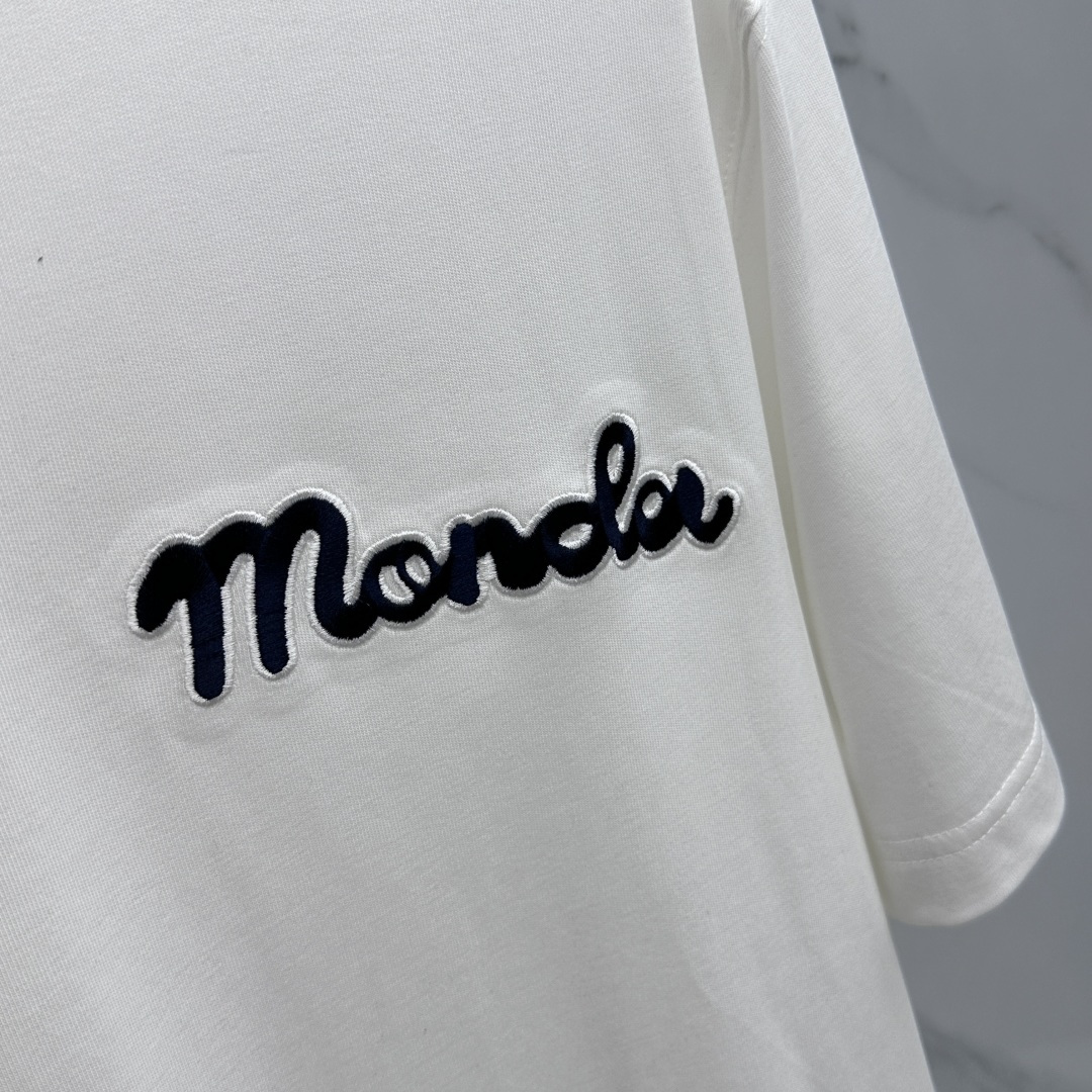 🆕Moncler蒙口 春夏新款套装，男女款 贸易公司渠道稀出，基本每一季都会有它的背影所在，期待着所有潮