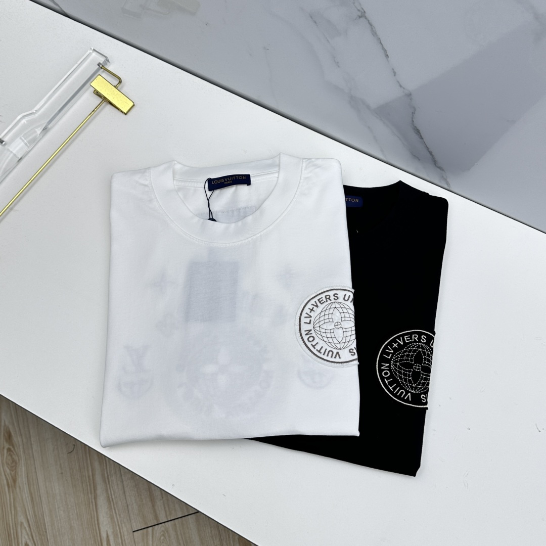 🆕LV路易威登 新款首发专柜最新款短袖圆领T恤 高端订制 设计前卫时尚！品牌logo重工艺设计 高端长绒