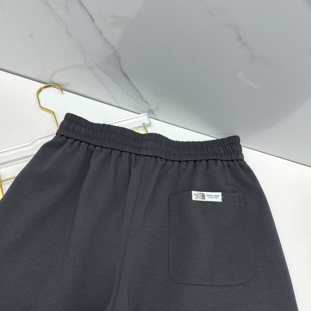 🆕Gucci古驰 26ss春夏专供新款休闲裤短裤  高端版本！定制面料 透气舒适度高，不粘腻，细节无可挑