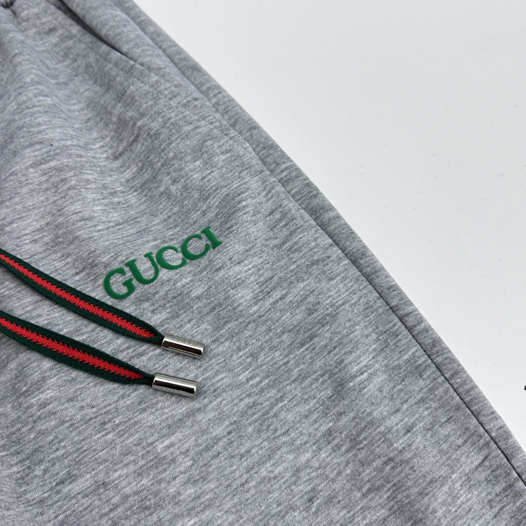 🆕Gucci古驰 26ss春夏专供新款休闲裤短裤  高端版本！定制面料 透气舒适度高，不粘腻，细节无可挑
