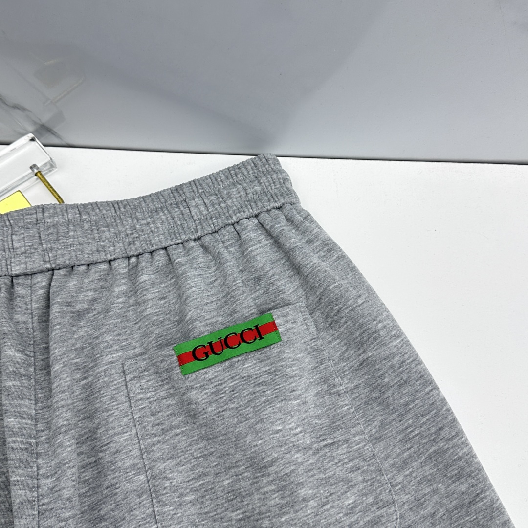 🆕Gucci古驰 26ss春夏专供新款休闲裤短裤  高端版本！定制面料 透气舒适度高，不粘腻，细节无可挑