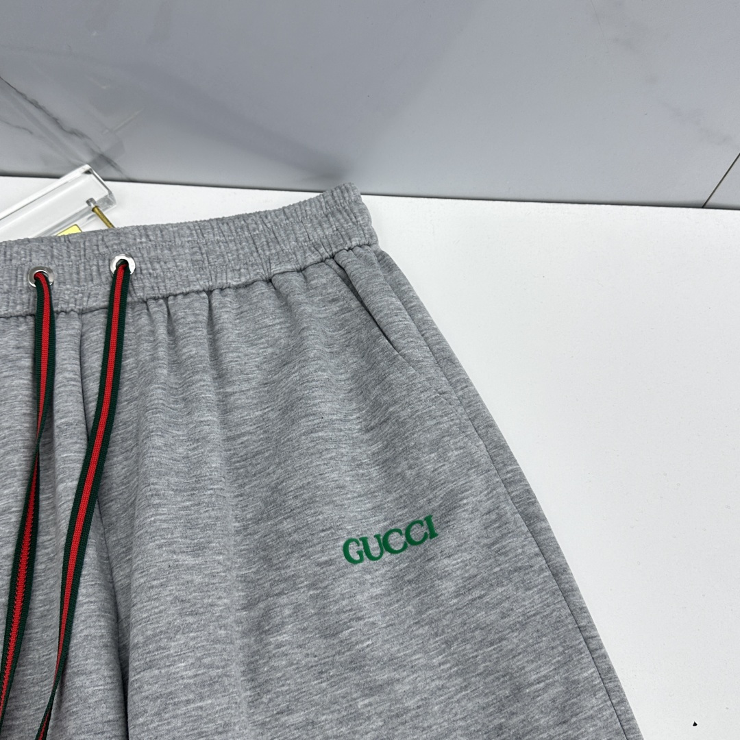🆕Gucci古驰 26ss春夏专供新款休闲裤短裤  高端版本！定制面料 透气舒适度高，不粘腻，细节无可挑