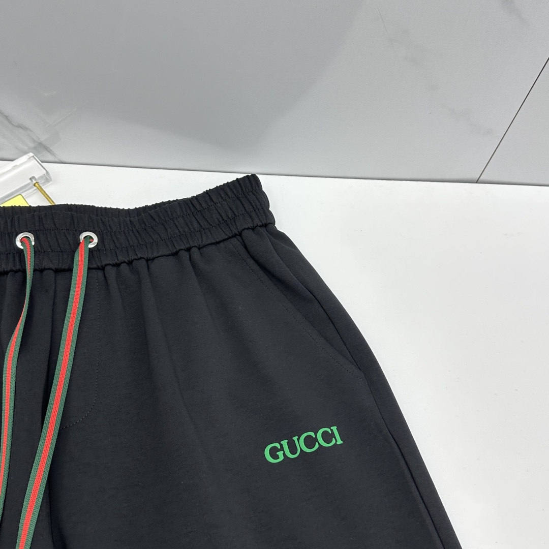 🆕Gucci古驰 26ss春夏专供新款休闲裤短裤  高端版本！定制面料 透气舒适度高，不粘腻，细节无可挑