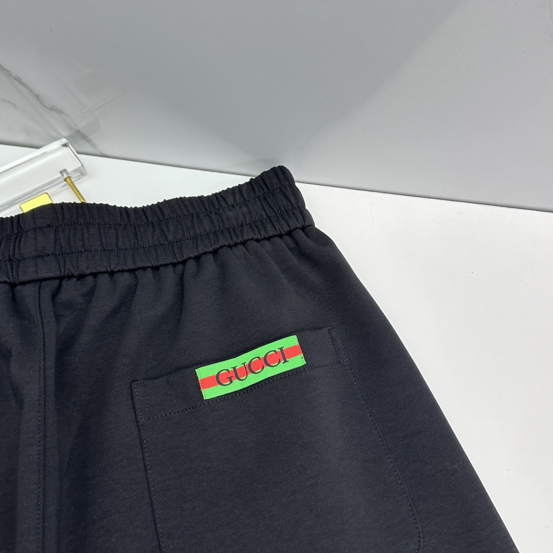 🆕Gucci古驰 26ss春夏专供新款休闲裤短裤  高端版本！定制面料 透气舒适度高，不粘腻，细节无可挑