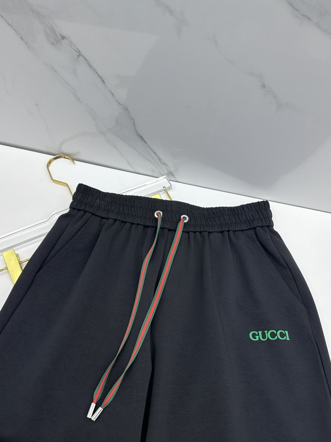 🆕Gucci古驰 26ss春夏专供新款休闲裤短裤  高端版本！定制面料 透气舒适度高，不粘腻，细节无可挑