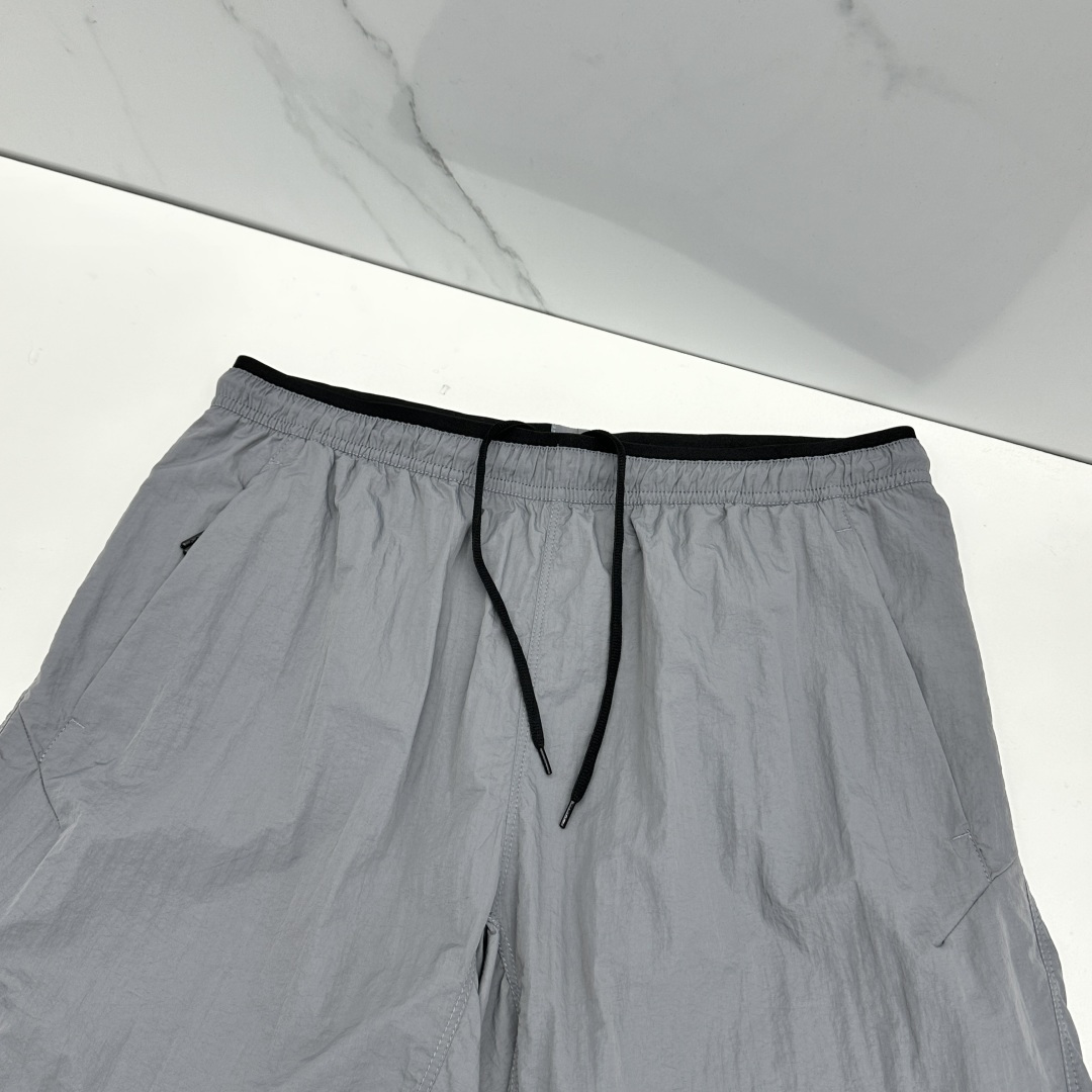 🆕STONE ISLAND石头岛 26ss春夏专供新款休闲裤抽绳短裤  高端版本！速干面料 透气舒适度高