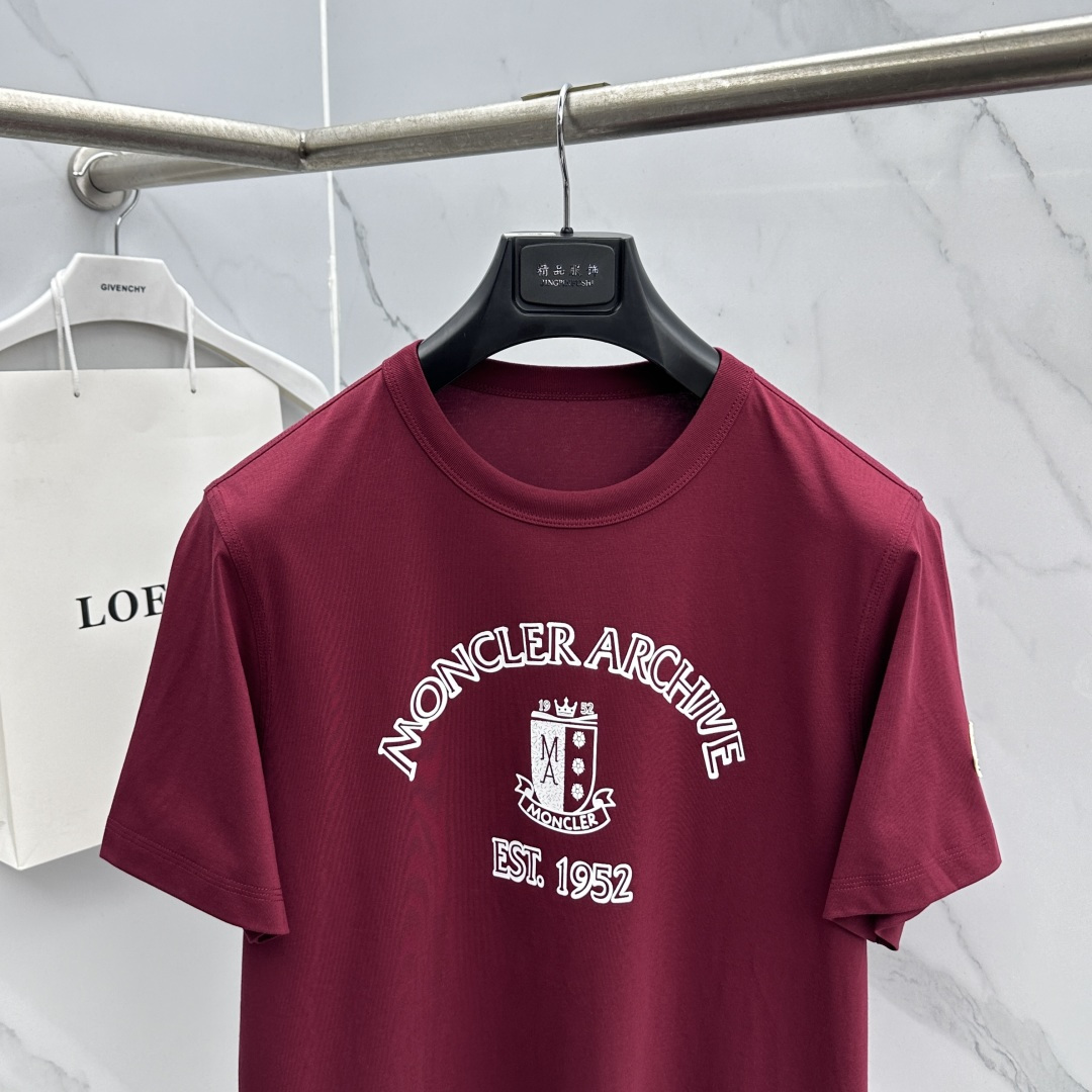 🆕Moncler蒙口 春夏新款首发专柜最新款短袖圆领T恤 高端订制 设计前卫时尚！品牌logo工艺设计 