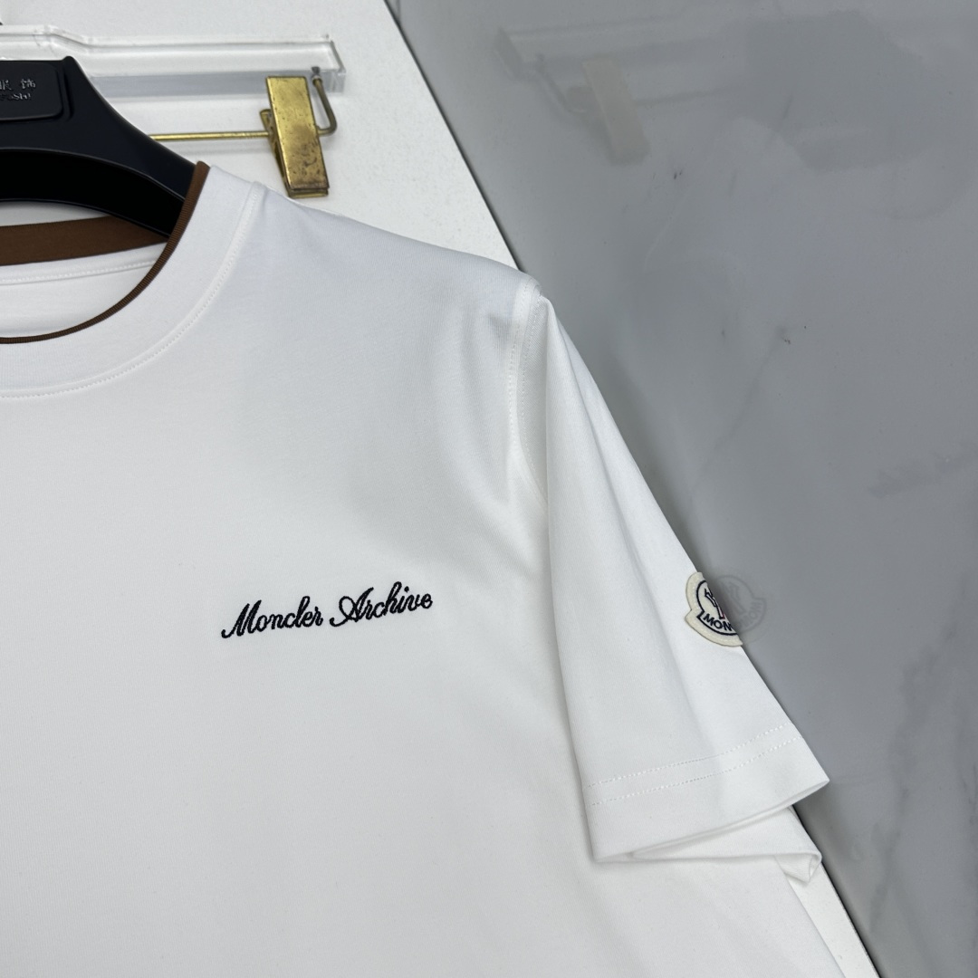 🆕Loro Piana 春夏新款首发专柜最新款短袖圆领T恤 高端订制 设计前卫时尚！品牌logo工艺设计