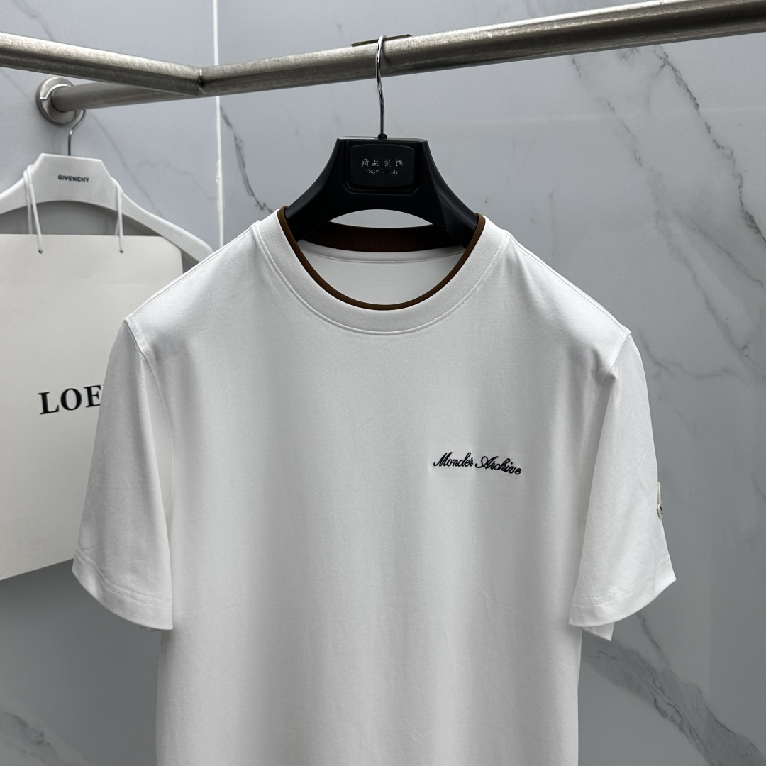 🆕Loro Piana 春夏新款首发专柜最新款短袖圆领T恤 高端订制 设计前卫时尚！品牌logo工艺设计