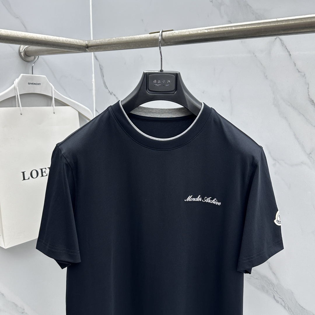🆕Loro Piana 春夏新款首发专柜最新款短袖圆领T恤 高端订制 设计前卫时尚！品牌logo工艺设计