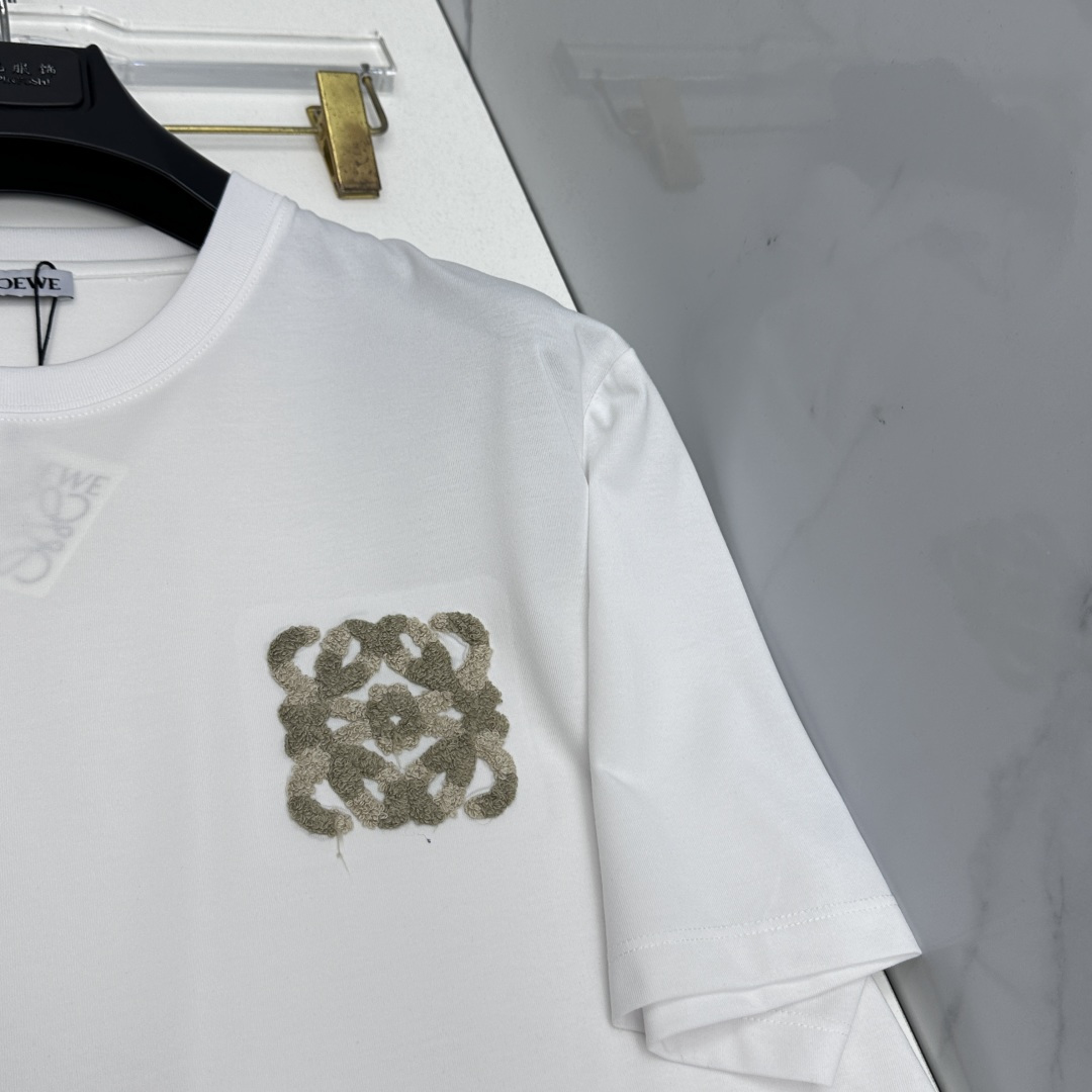 🆕LOEWE罗意威 春夏新款首发专柜最新款短袖圆领T恤 高端订制 设计前卫时尚！品牌logo工艺设计 定