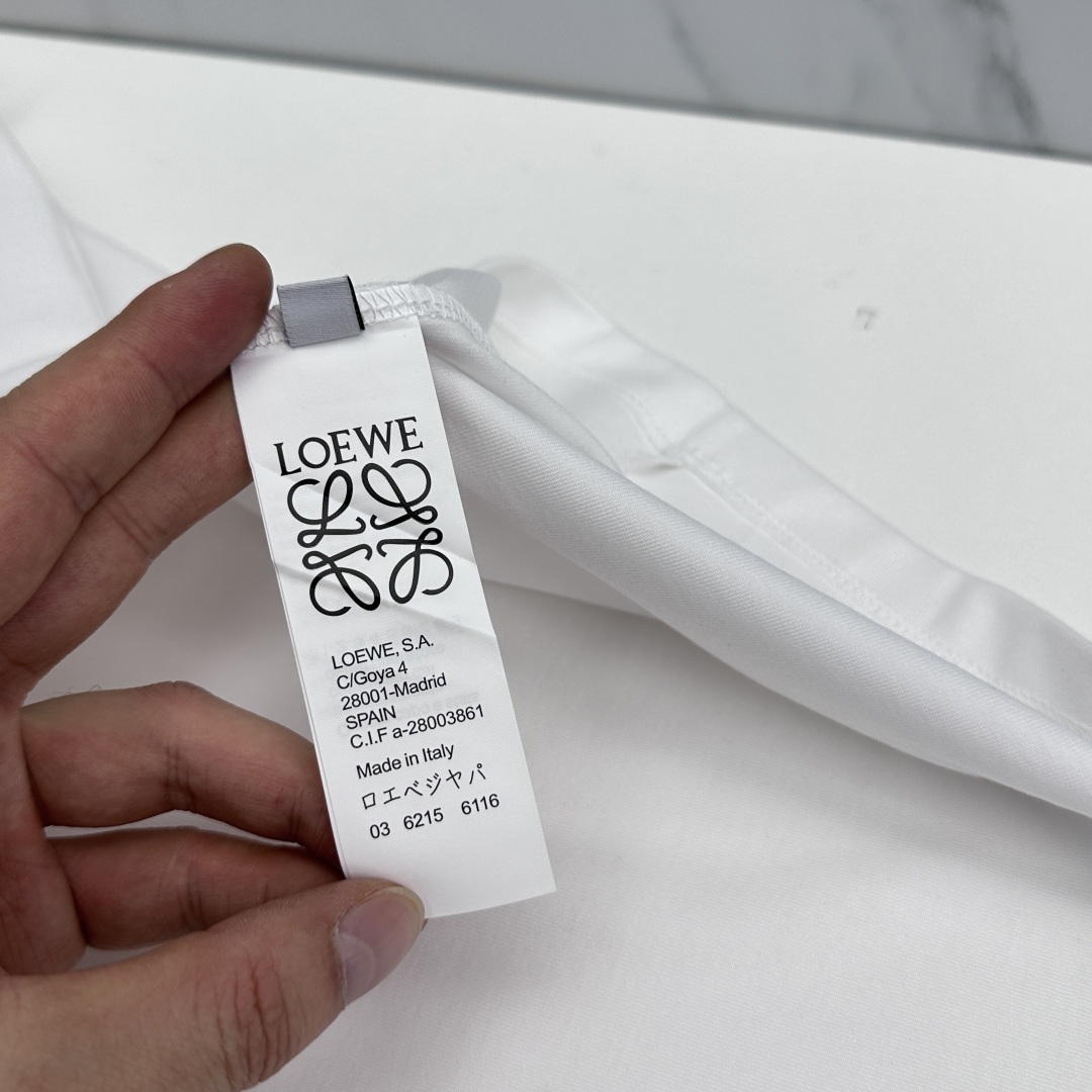 🆕LOEWE罗意威 春夏新款首发专柜最新款短袖圆领T恤 高端订制 设计前卫时尚！品牌logo工艺设计 定