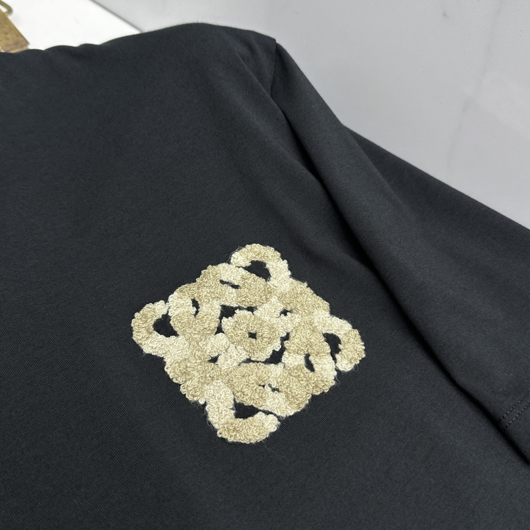 🆕LOEWE罗意威 春夏新款首发专柜最新款短袖圆领T恤 高端订制 设计前卫时尚！品牌logo工艺设计 定