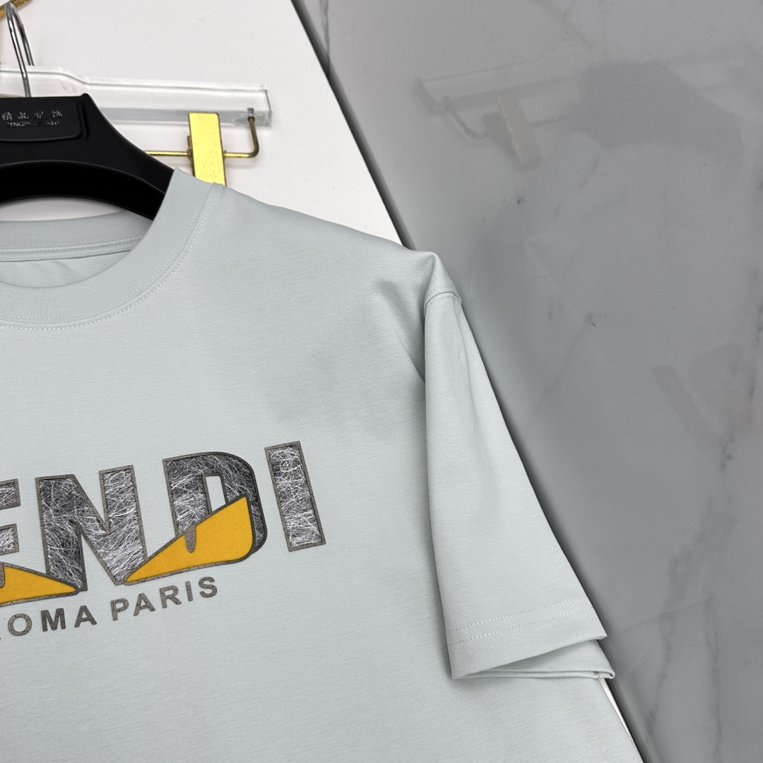 🆕Fendi芬迪 春夏新款首发专柜最新款短袖圆领T恤 高端订制 设计前卫时尚！品牌logo工艺设计 定制