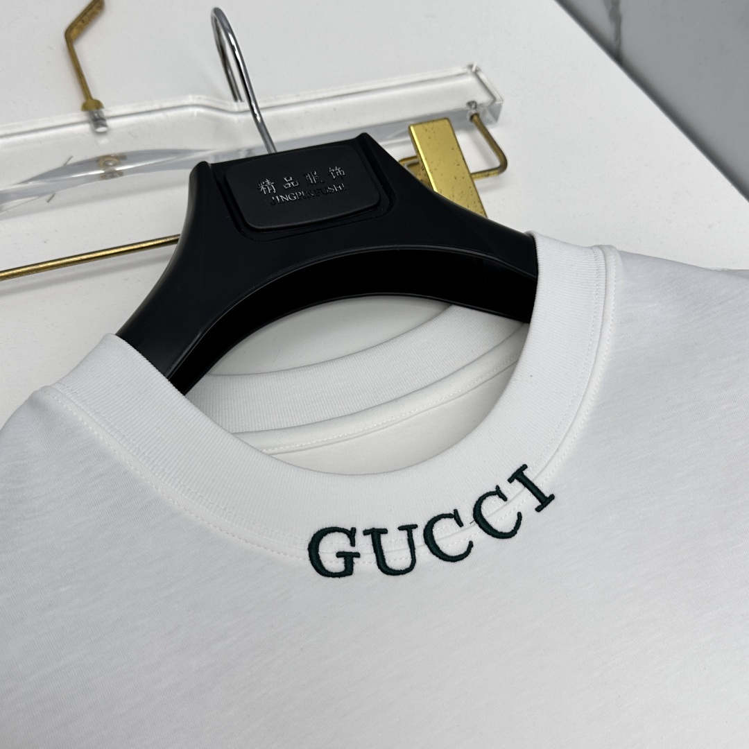 🆕Gucci古驰 春夏新款首发专柜最新款短袖圆领T恤 高端订制 设计前卫时尚！品牌logo工艺设计 定制