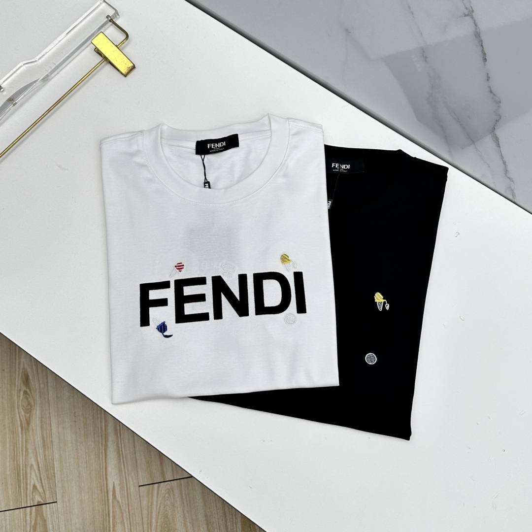🆕Fendi芬迪 春夏新款首发专柜最新款短袖圆领T恤 高端订制 设计前卫时尚！品牌logo工艺设计 定制