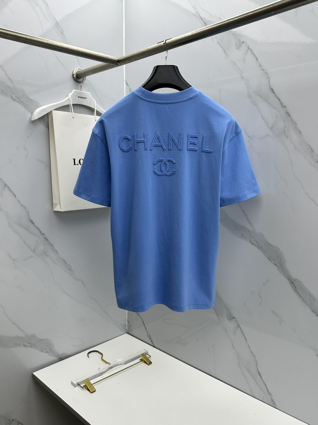 🆕CHANEL香奈儿 春夏新款首发专柜最新款短袖圆领T恤 高端订制 设计前卫时尚！品牌logo工艺设计 