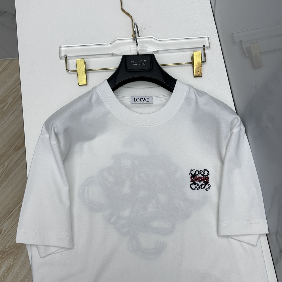 🆕LOEWE罗意威 新款首发专柜最新款短袖圆领T恤 高端订制 设计前卫时尚！品牌logo重工艺设计 高端