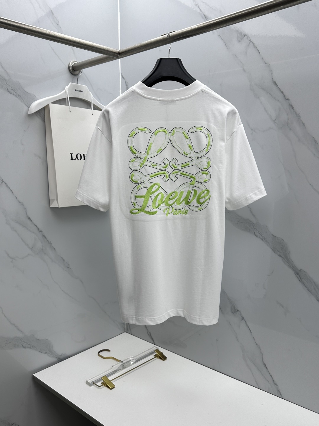🆕LOEWE罗意威 新款首发专柜最新款短袖圆领T恤 高端订制 设计前卫时尚！品牌logo重工艺设计 高端