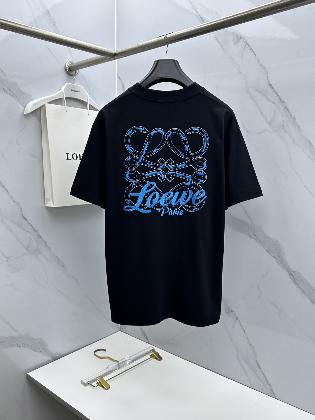 🆕LOEWE罗意威 新款首发专柜最新款短袖圆领T恤 高端订制 设计前卫时尚！品牌logo重工艺设计 高端