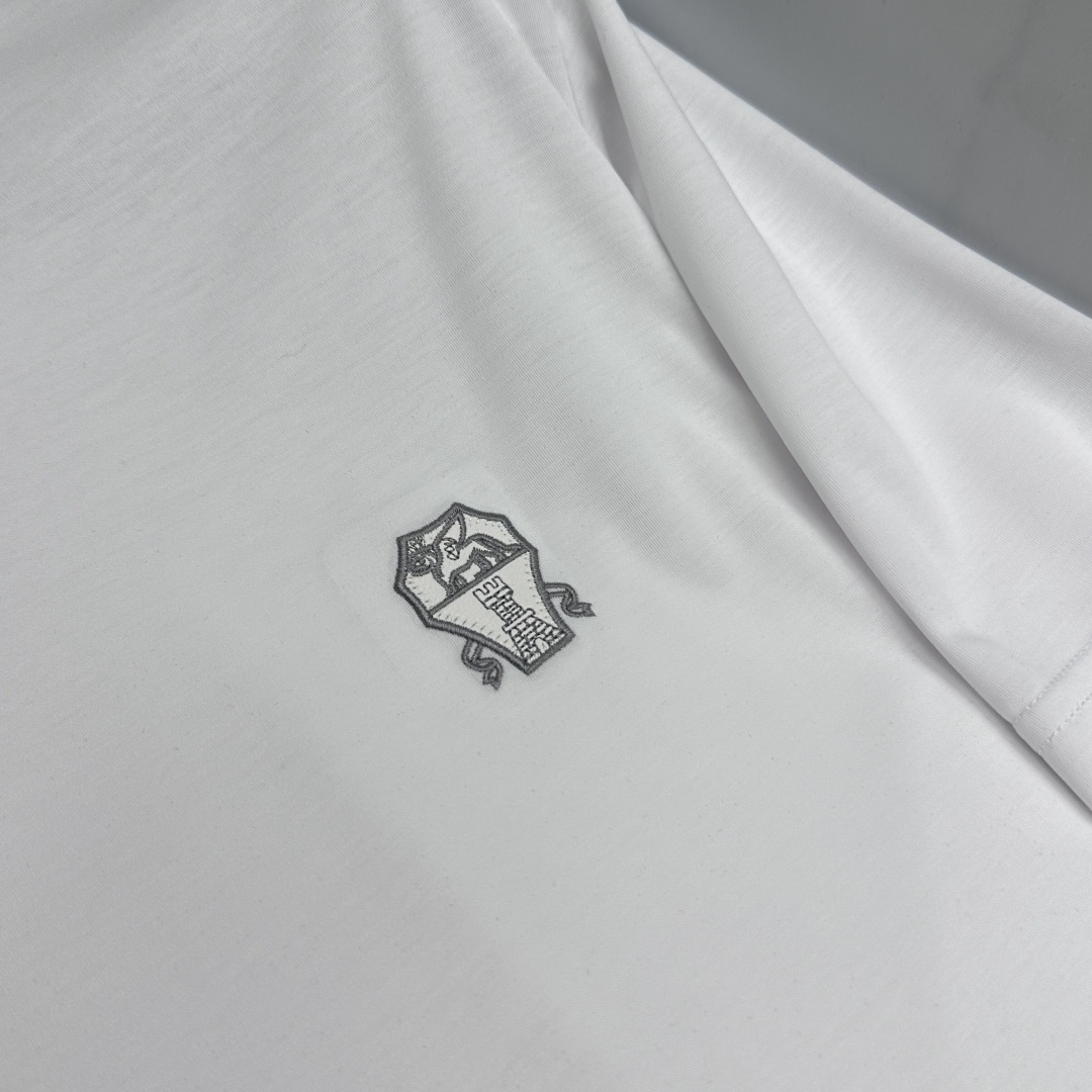 🆕BC 春夏新款首发专柜最新款短袖圆领T恤 高端订制 设计前卫时尚！品牌logo工艺设计 定制丝光面料.